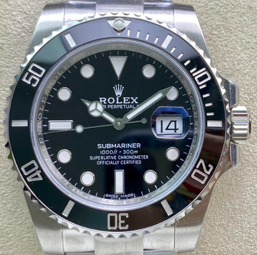 Discover the CleaN Factory Rolex Submariner 40mm Black V4 Replica at LUXCOPY