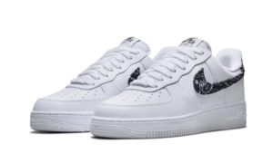 07 Essential White Black Paisley