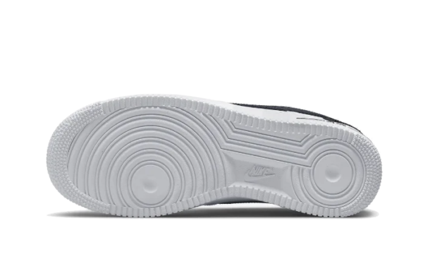 07 FM Cut Out Swoosh White Black