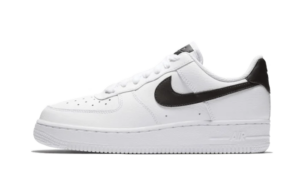07 White Black Pebbled Leather