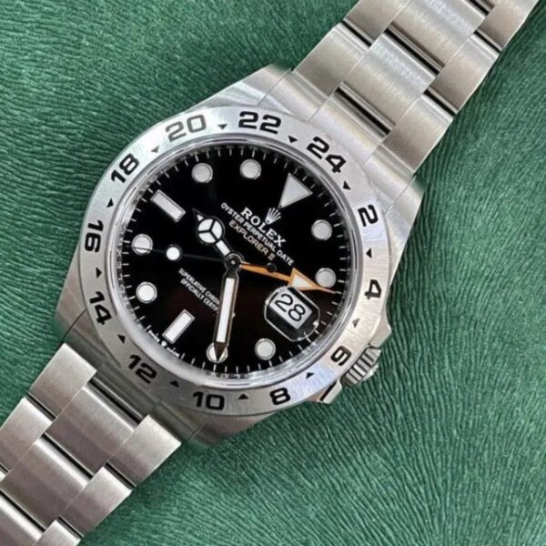 Explorer RLX046