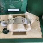 Explorer RLX046