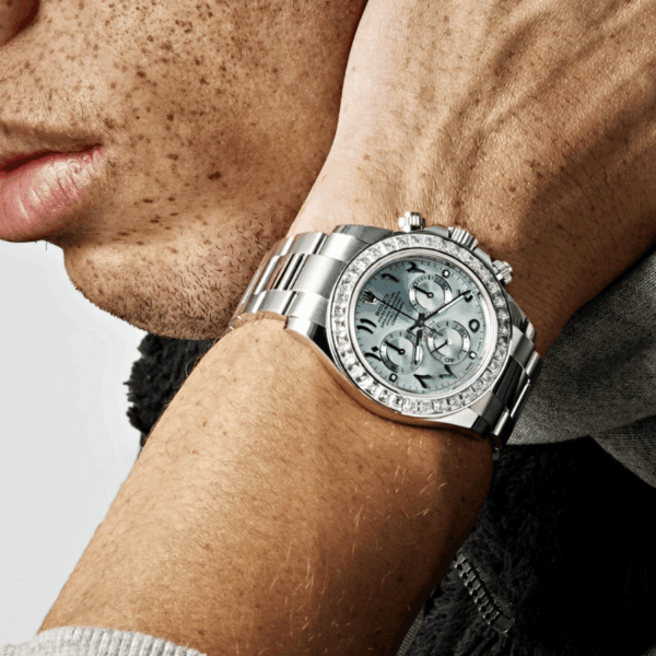 Daytona diamond ice blue arabic dial 40mm