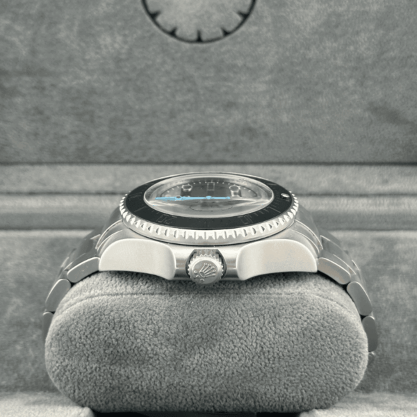 Deepsea sea-dweller black dial 44mm
