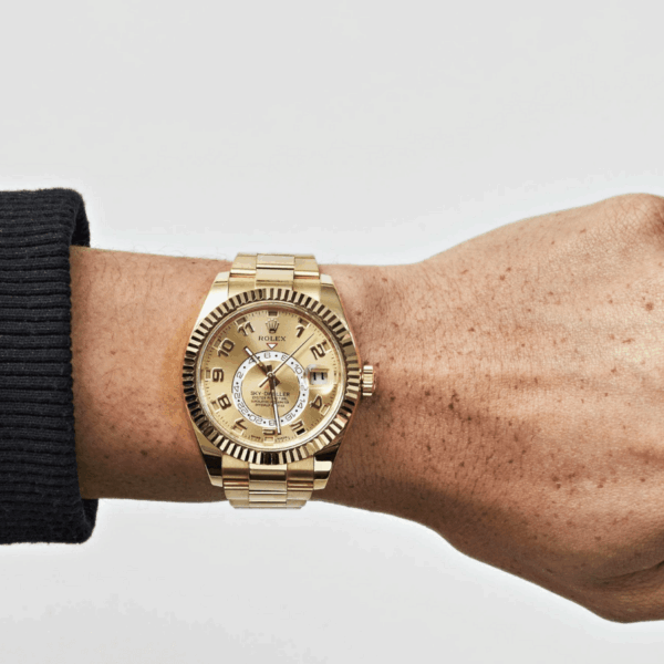 Sky-dweller gold champagne dial arabic numerals 42mm