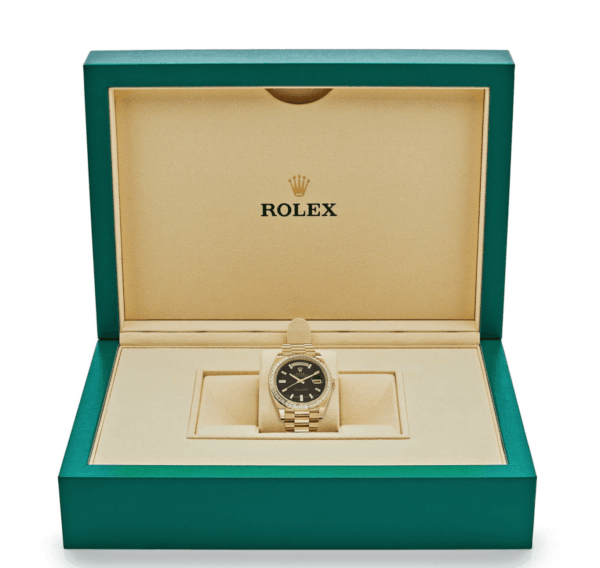 Day-date yellow gold baguette diamond dial 40mm