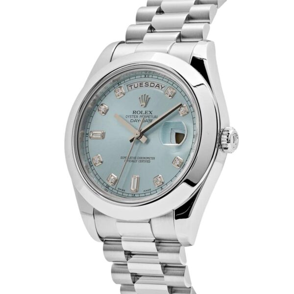 Day-date watch