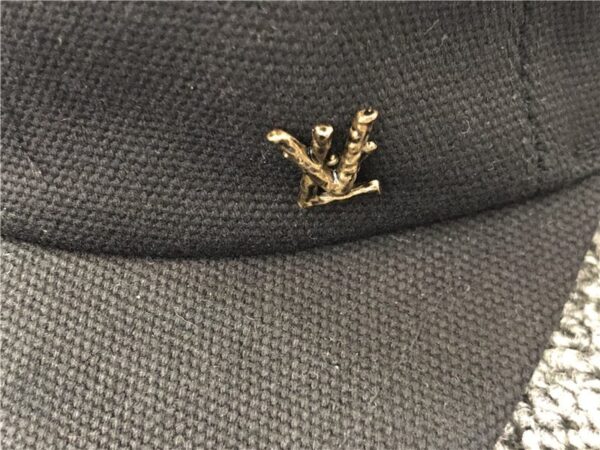 Cap