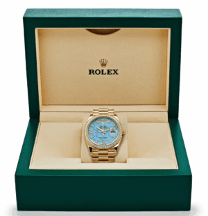 Day-date yellow gold turquoise diamond dial 36mm