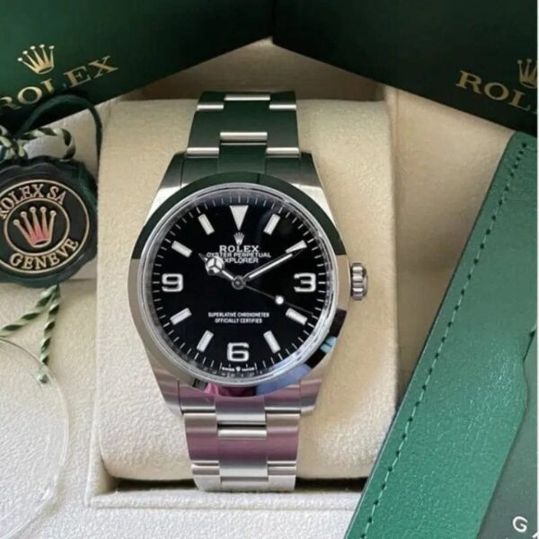 Explorer RLX044