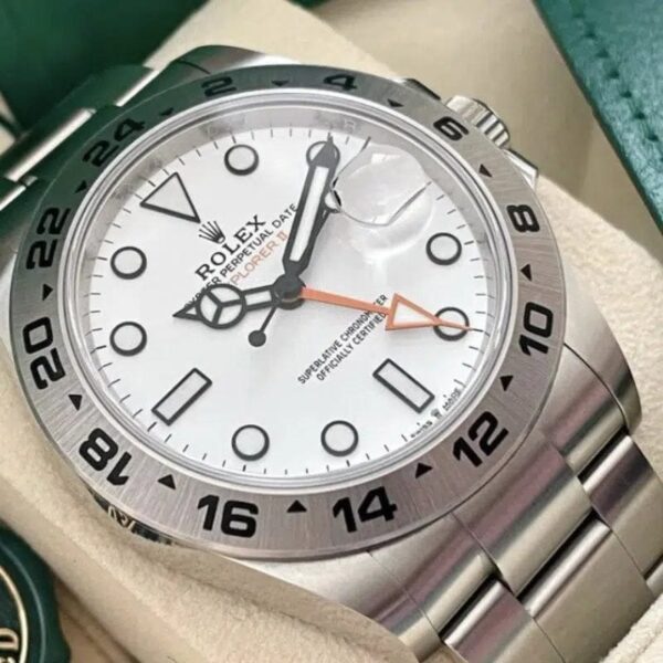 Explorer RLX045