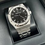 Royal Oak Offshore “Black Dial” 15400 ADP009