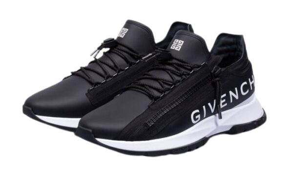 BALCK WRITE WHITE