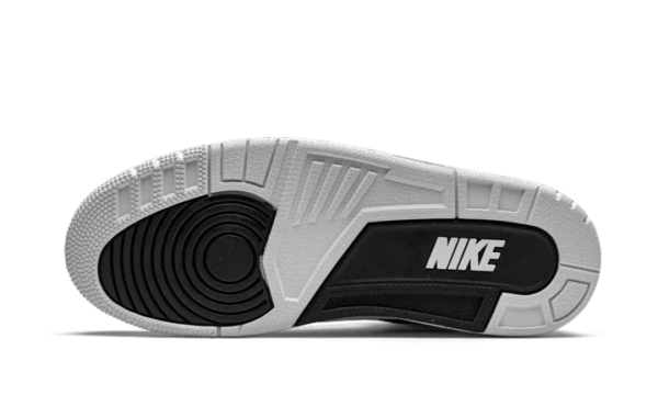 Fragment White Black