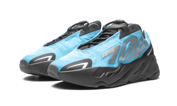 700 MNVN Bright Cyan