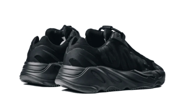 700 MNVN Triple Black