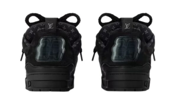 Total Black