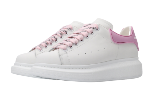 White Pink Tail