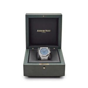 Royal Oak Selfwinding 15510BC.OO.1320BC.01 White Gold Blue Dial Limited Edition