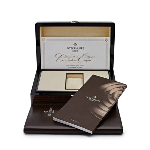 Aquanaut 5968G-010 Chronograph White Gold Khaki Green Dial
