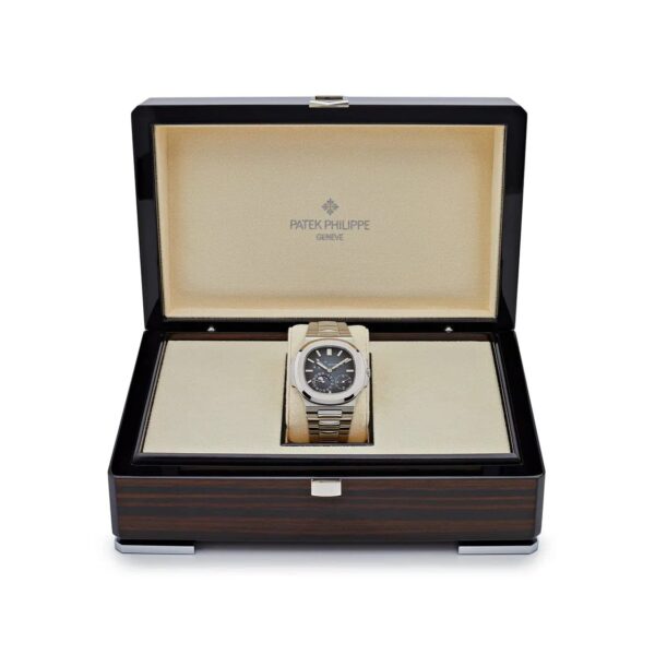 Nautilus 5712/1A-001 Moon Phase Steel Blue Dial (2021)