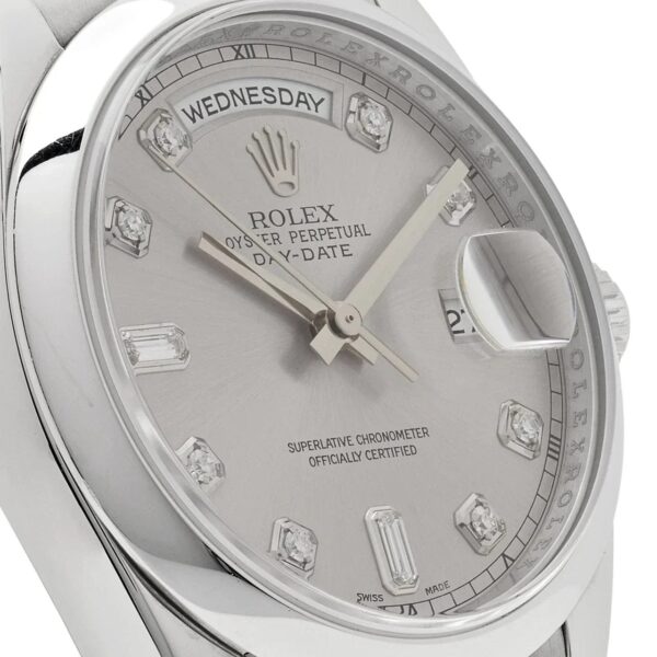 Day-Date 118206 Platinum Silver Diamond Dial (2022)