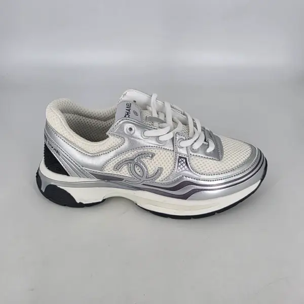 Metallic CC Runner